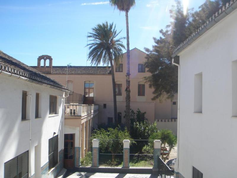 Hostal El Convent De Монкада Экстерьер фото